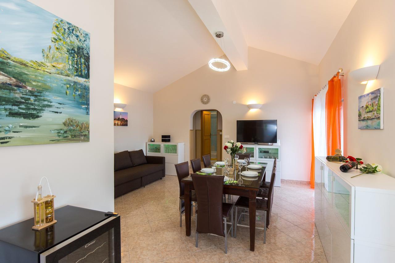 Apartments Tamaris Čižići Esterno foto