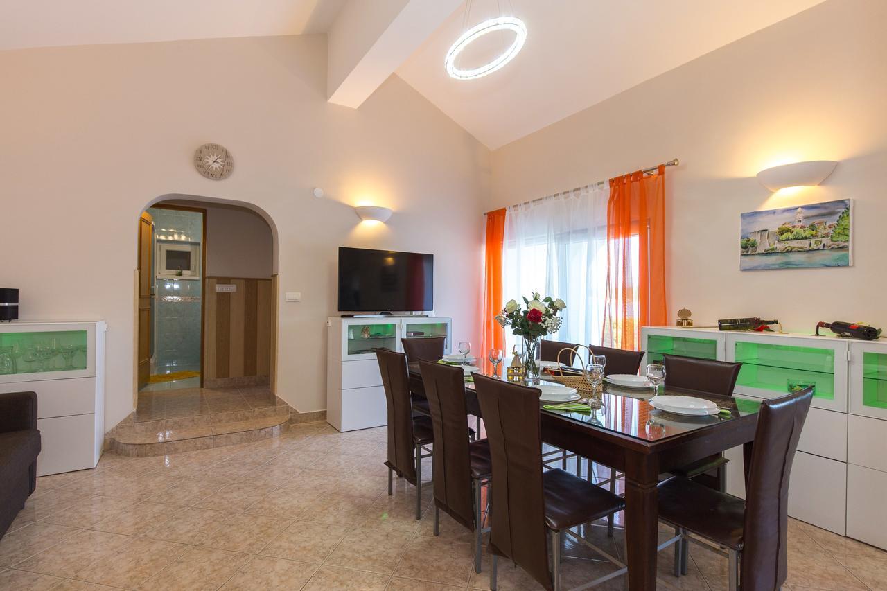 Apartments Tamaris Čižići Esterno foto