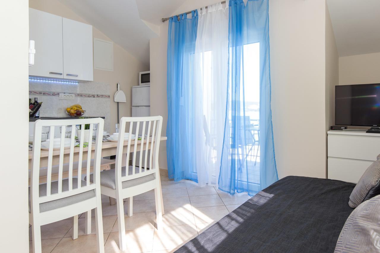 Apartments Tamaris Čižići Esterno foto