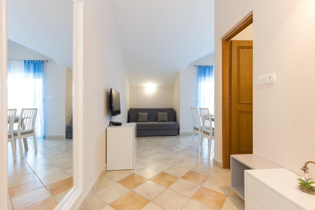 Apartments Tamaris Čižići Esterno foto