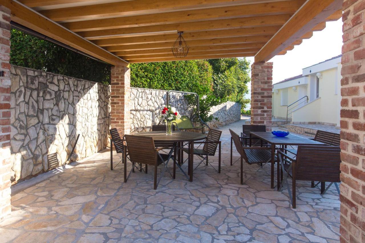 Apartments Tamaris Čižići Esterno foto